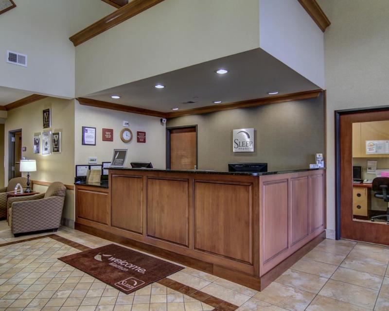 Hotel Mainstay - Monona 3*